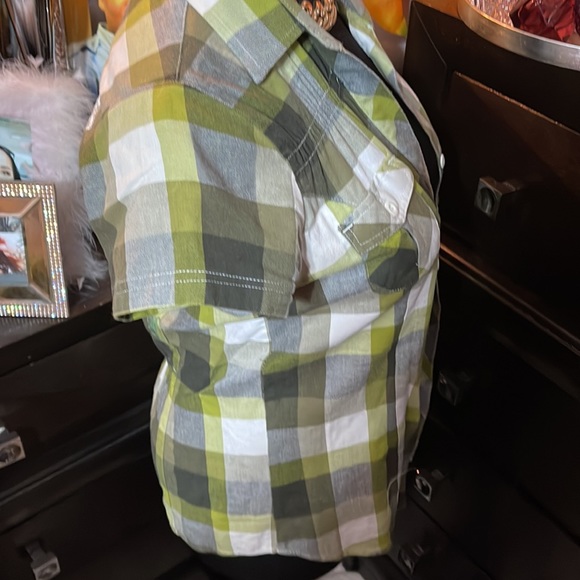 Top - Picture 4 of 8